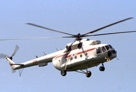Вертолеты в небе над Баку